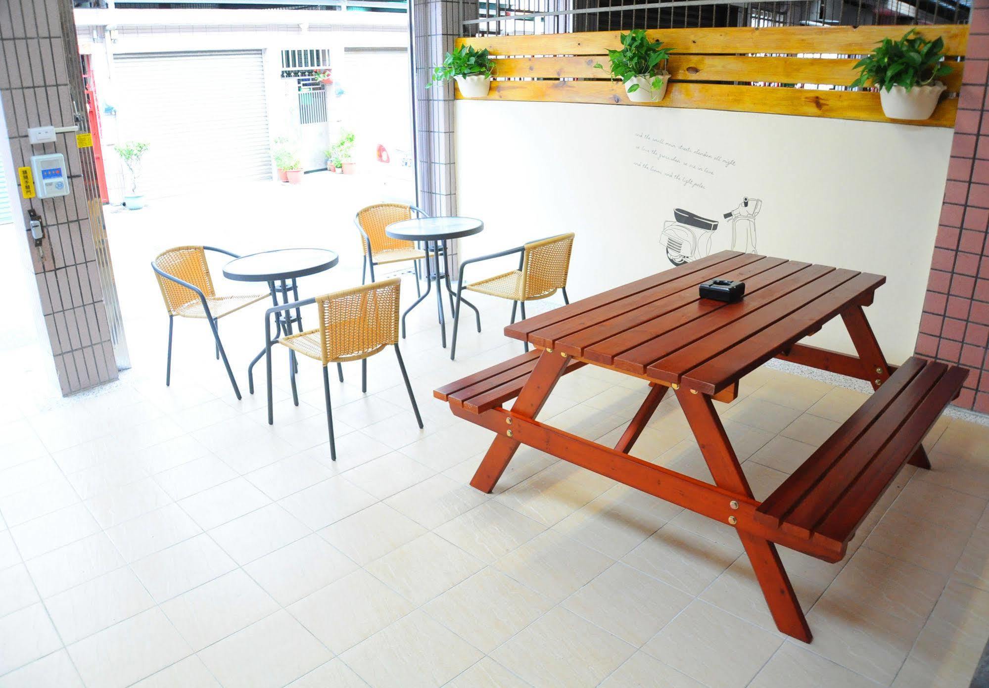 Enjoy Lane 17 B&B Taitung Exterior photo